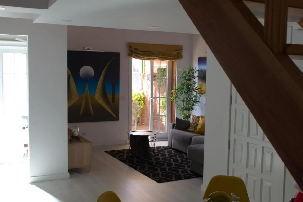 Lujoso y moderno dúplex con fantástica terraza La Laguna  Apartamento La Laguna (Tenerife)